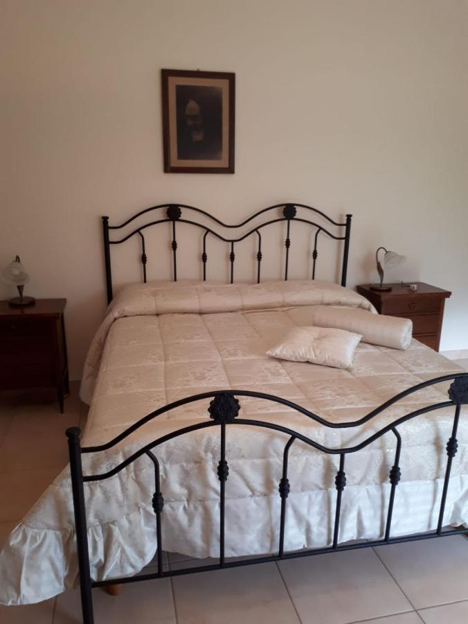B&B Porta Del Gargano San Marco in Lamis Buitenkant foto